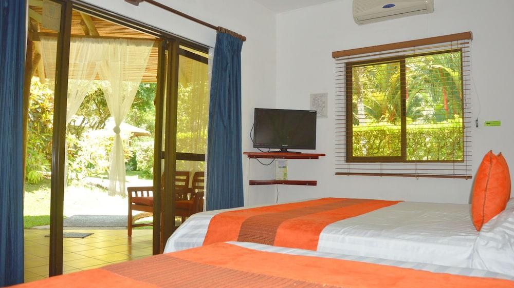Hotel Villas Rio Mar Dominical Extérieur photo